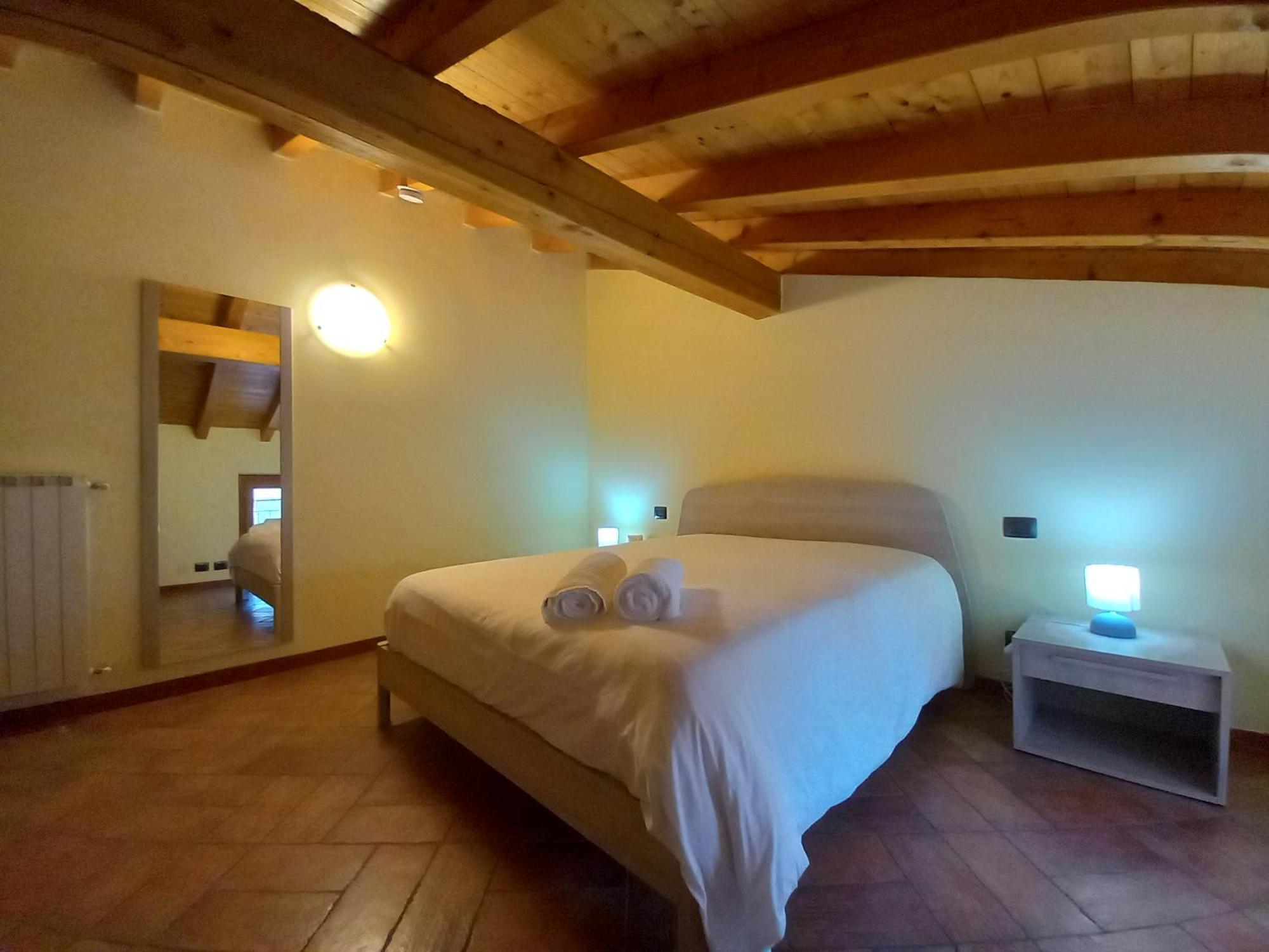 Casa Vacanze Tania Somendenna Екстер'єр фото